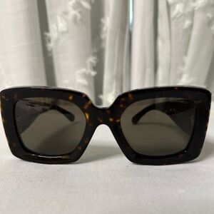 Chanel rectangle sunglasses style 5435, very good condition